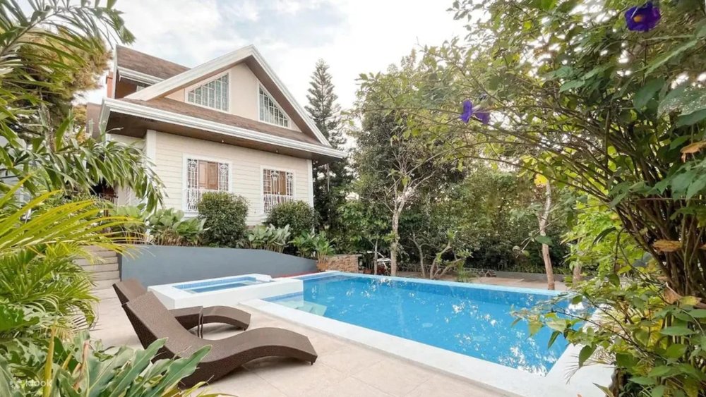 Ridgetop Resthouse Vacation Home