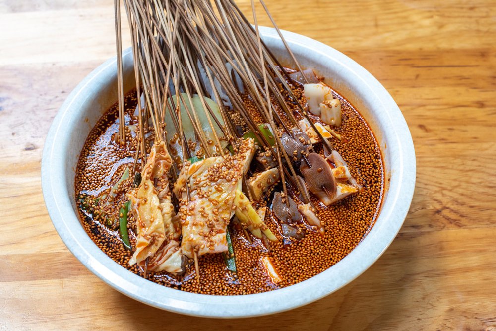 Gà Bobo Luộc Chấm Sốt Cay - Tứ Xuyên