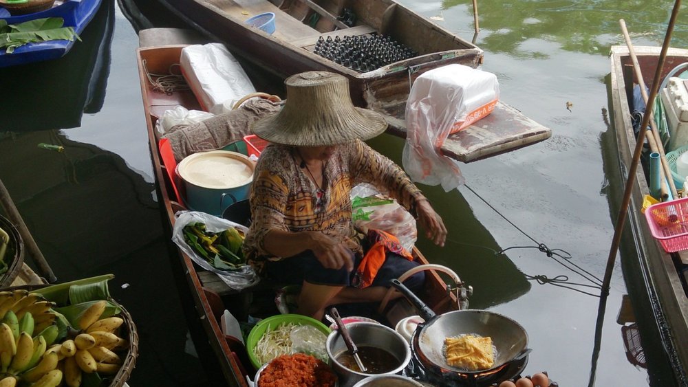 7. Wat Takien Floating Market