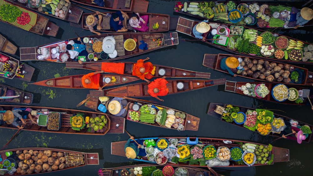 13. Tha Kha Floating Market