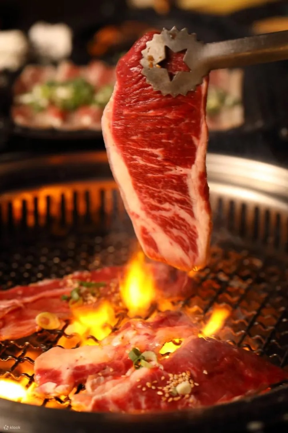 ➤ 烤肉吃到飽：瓦崎燒烤火鍋