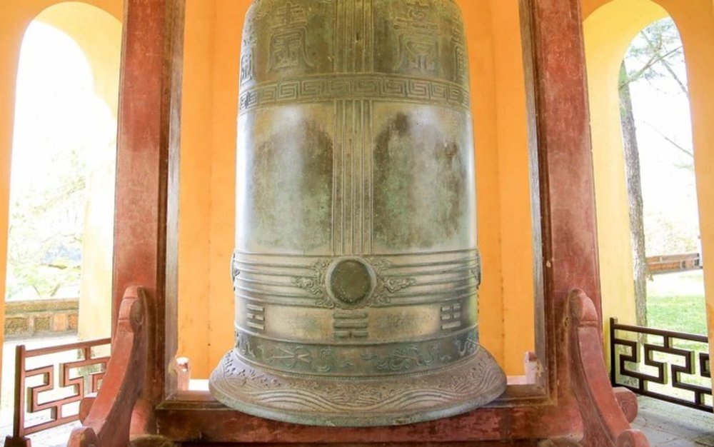 Đại Hồng Chung Chùa Thiên Mụ