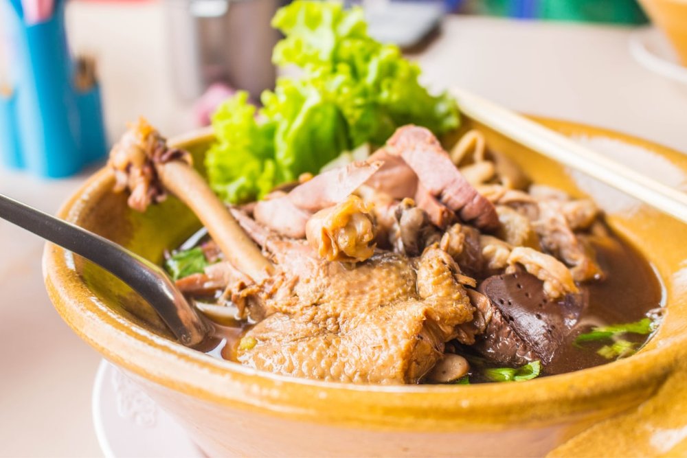 Vịt Hầm Bát Bảo Với 8 Loại Gia Vị 