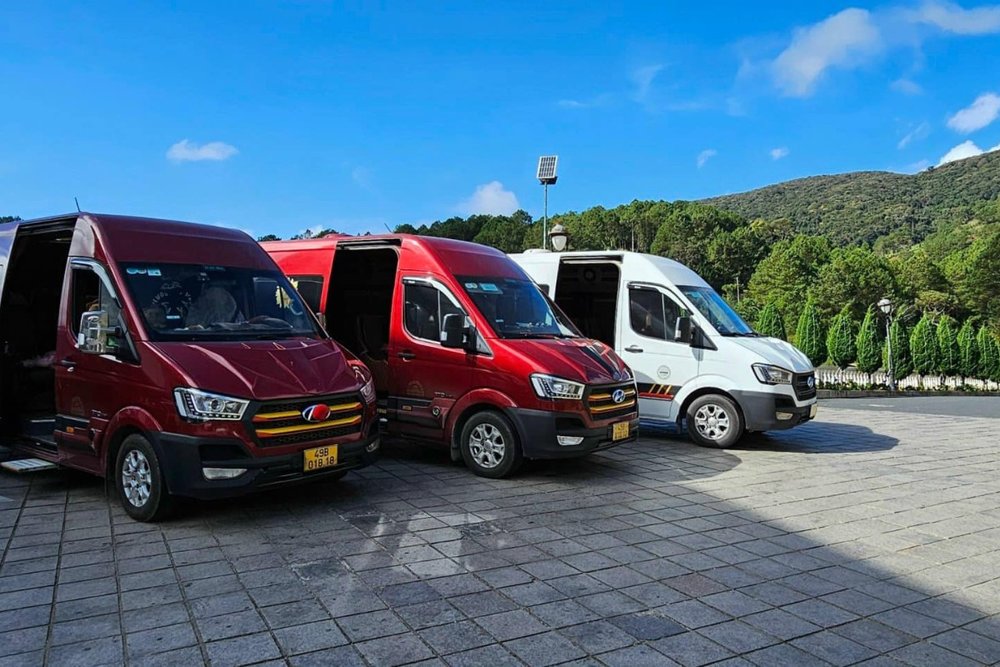 Xe Khách Lạc Hồng Limousine 