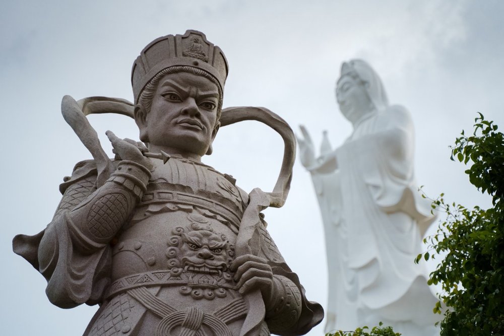 tham-quan-chua-ho-quoc-phu-quoc