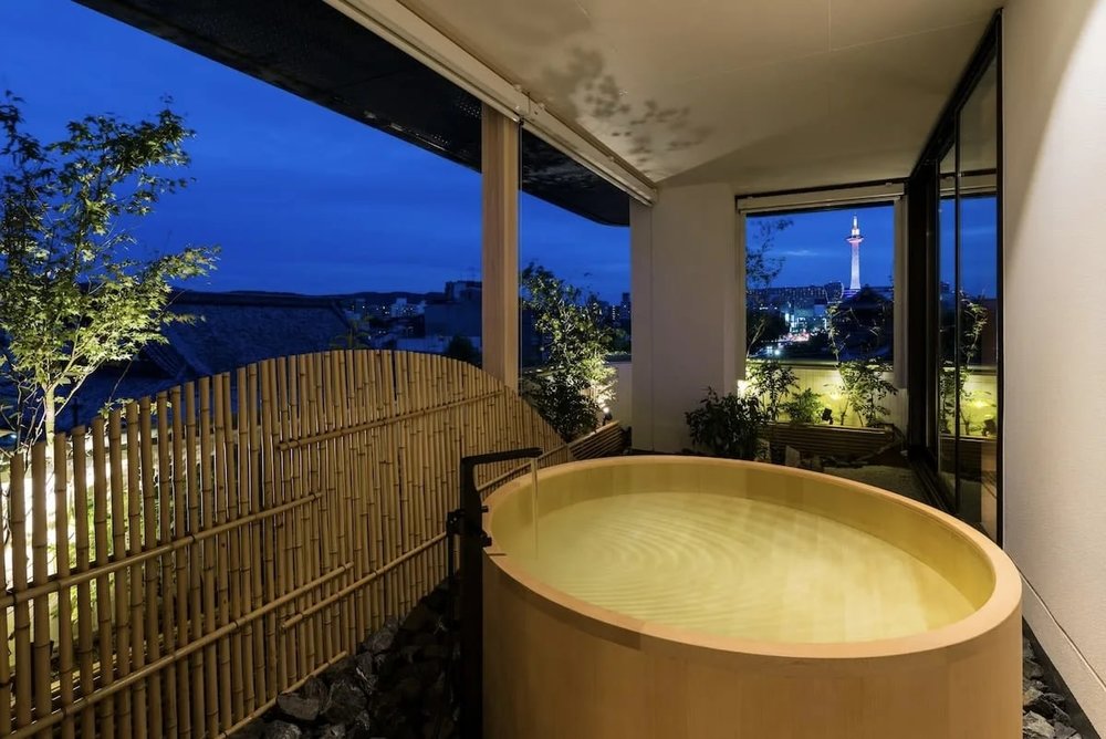 京都感洛飯店｜戶外浴室