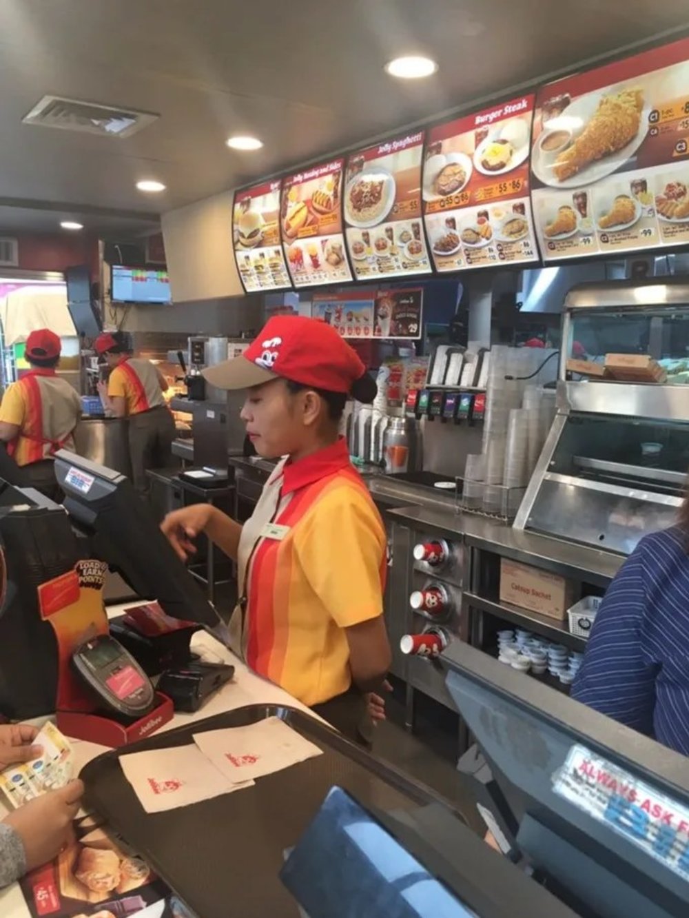 早餐 Jollibee：菲律賓麥當勞