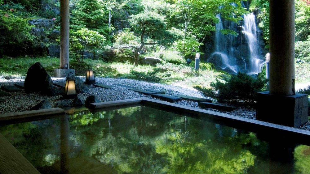 best onsen hotels in hokkaido