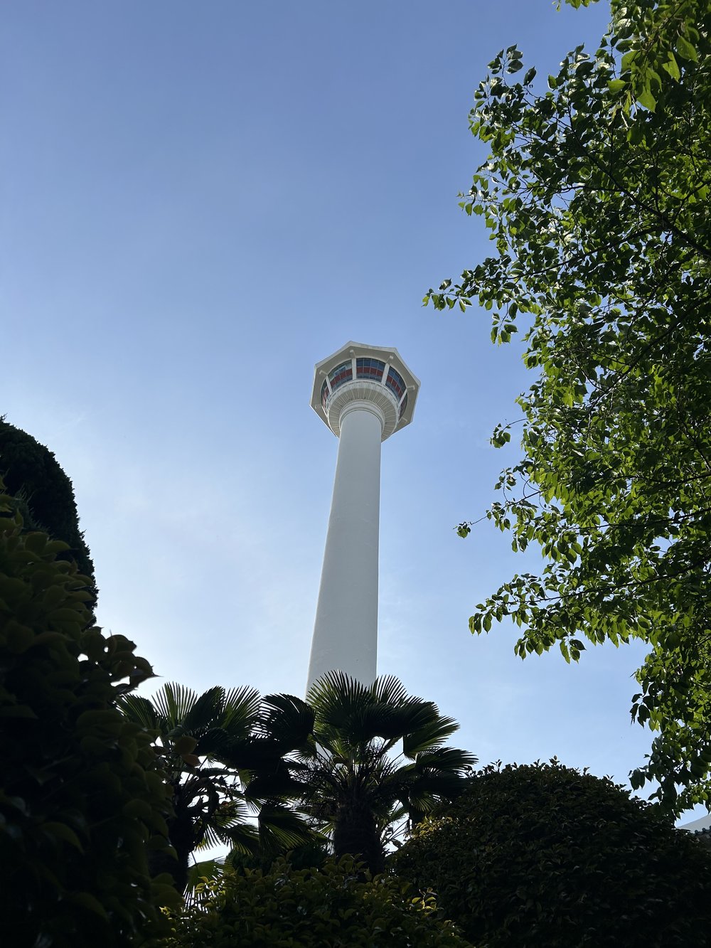 120公尺高的釜山塔