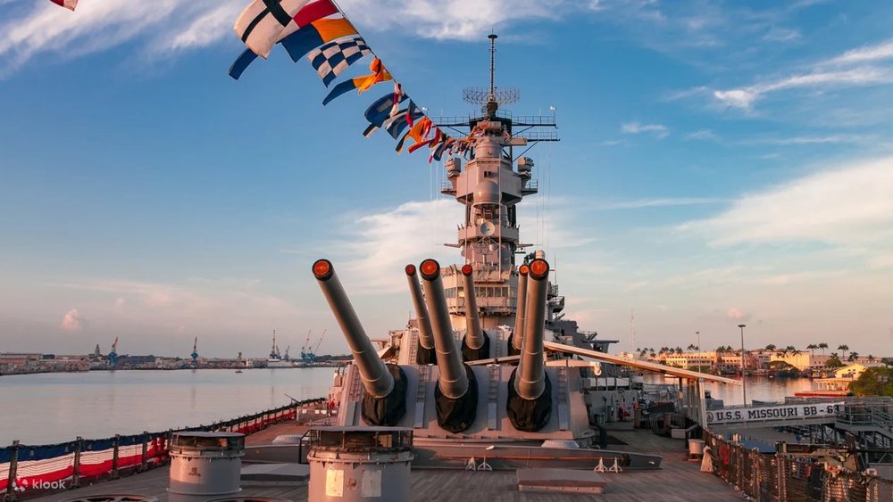 Đài Tưởng Niệm Chiến Hạm Missouri ở Hawaii