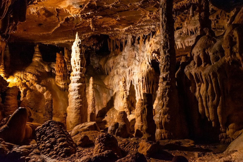 Hang Động Moravský Kras