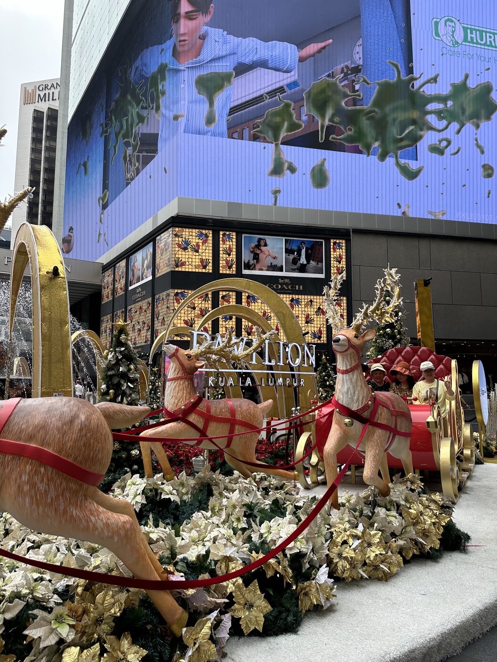 MY EN Pavilion mall christmas deco 2024