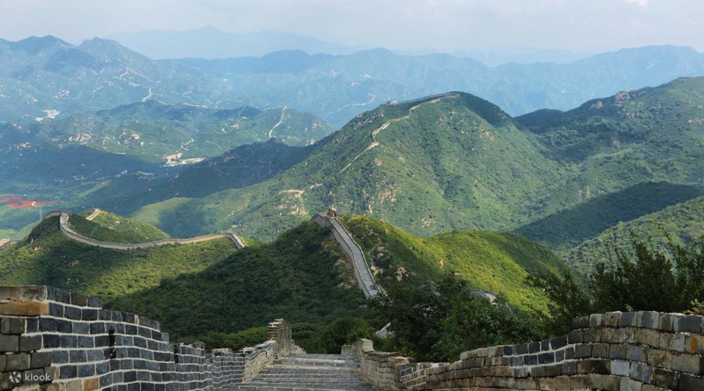 Giờ Mở Cửa Và Giá Vé Tham Quan Bát Đạt Lĩnh, Trung Quốc