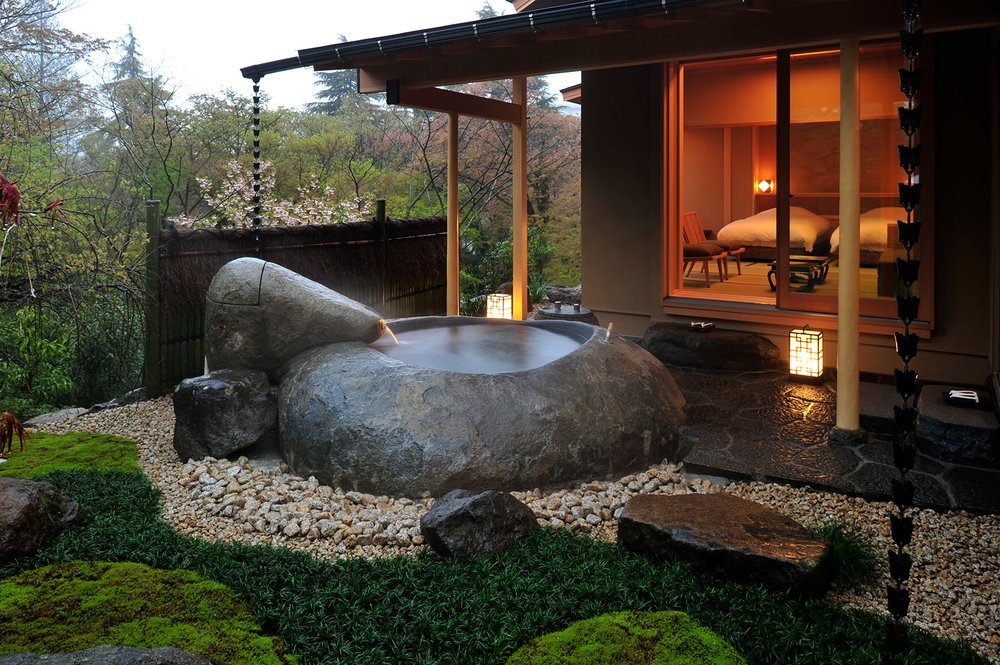 most beautiful and luxurious hotels in japan
