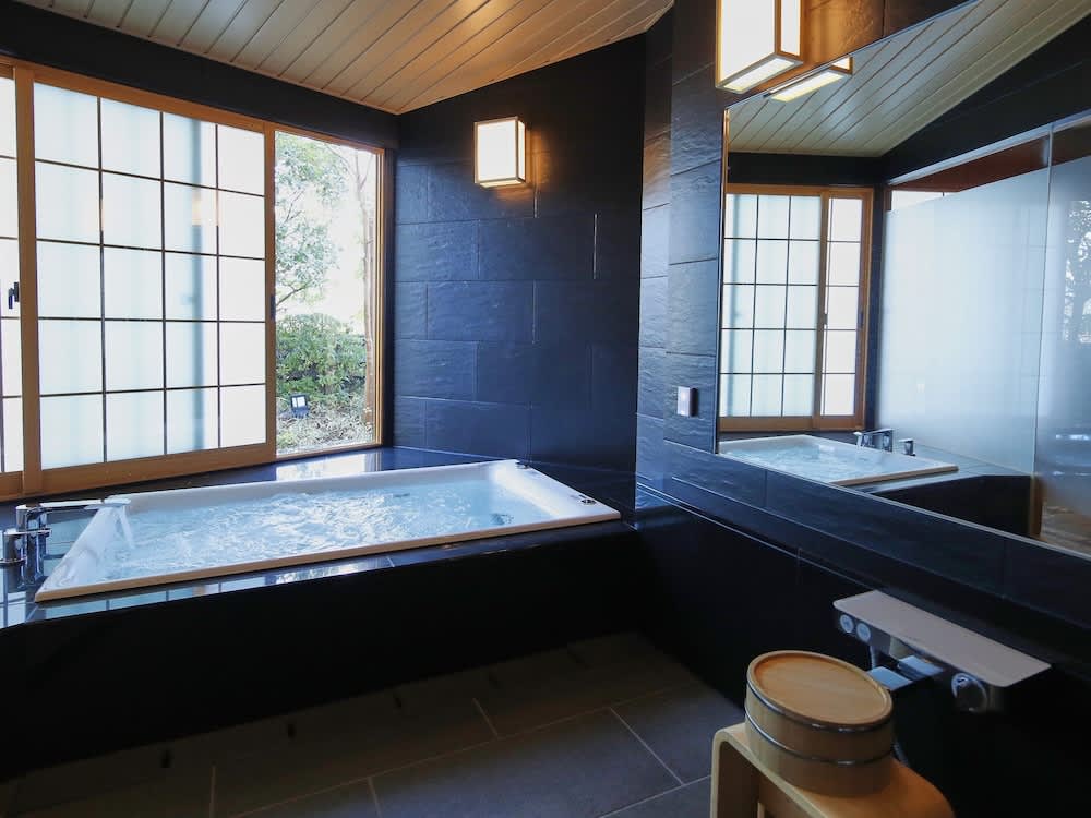 most beautiful and luxurious hotels in japan