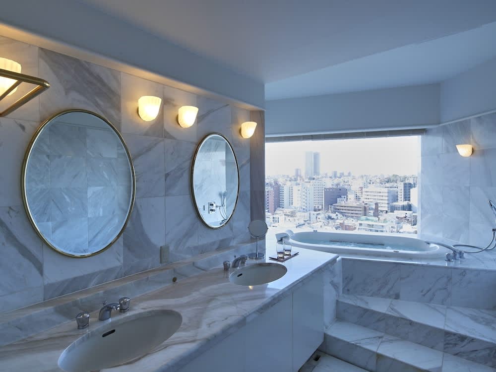 most beautiful and luxurious hotels in japan