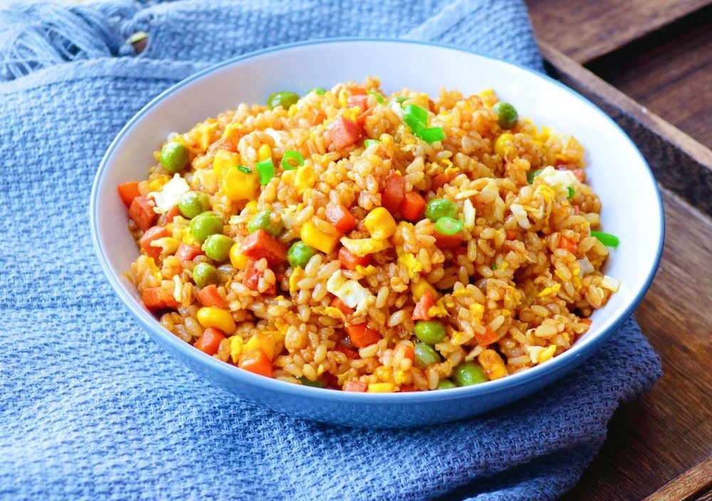 Cơm Bát Bảo - Món Ăn Tượng Trưng Cho Sự Sung Túc