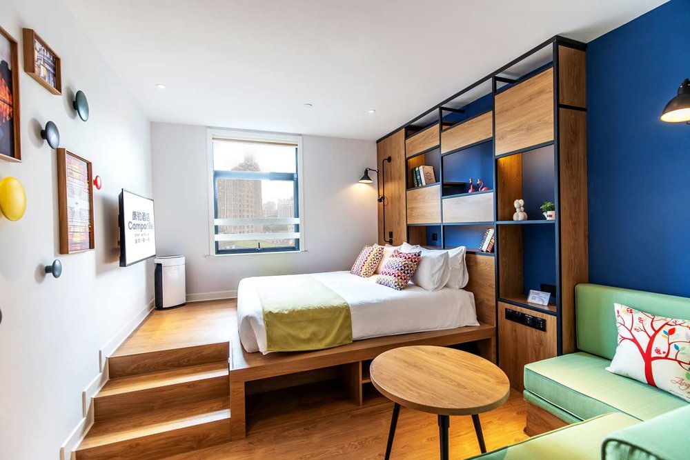 where to stay in shanghai