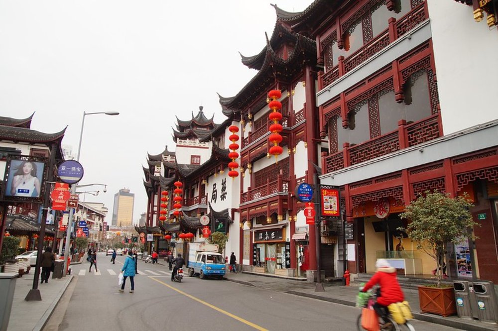 where to stay in shanghai