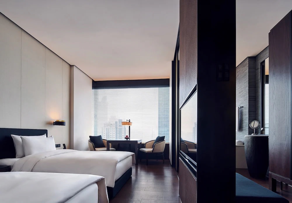 where to stay in shanghai