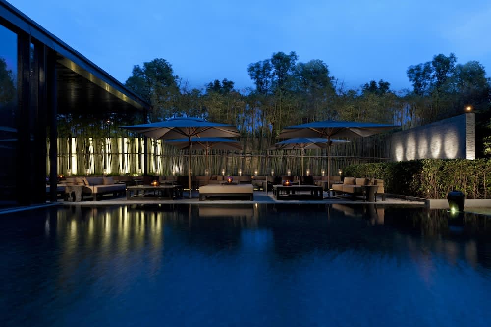 where to stay in shanghai