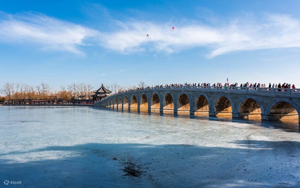 Ngắm Nhìn Các Tác Phẩm Điêu Khắc Trên Cầu Thập Thất Khổng