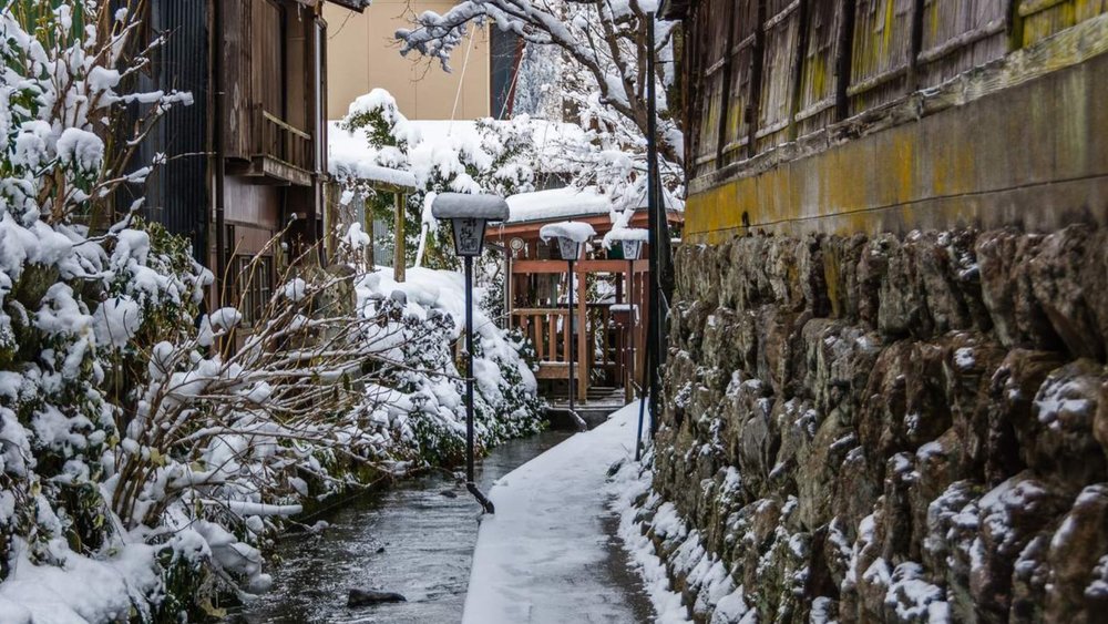 Near Shirakawa-go is Gujo Hachiman, a historical town full of majestic castles and winding waterways.