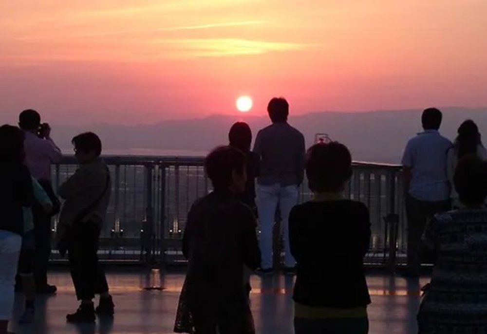 Photo by abenoharukas-300