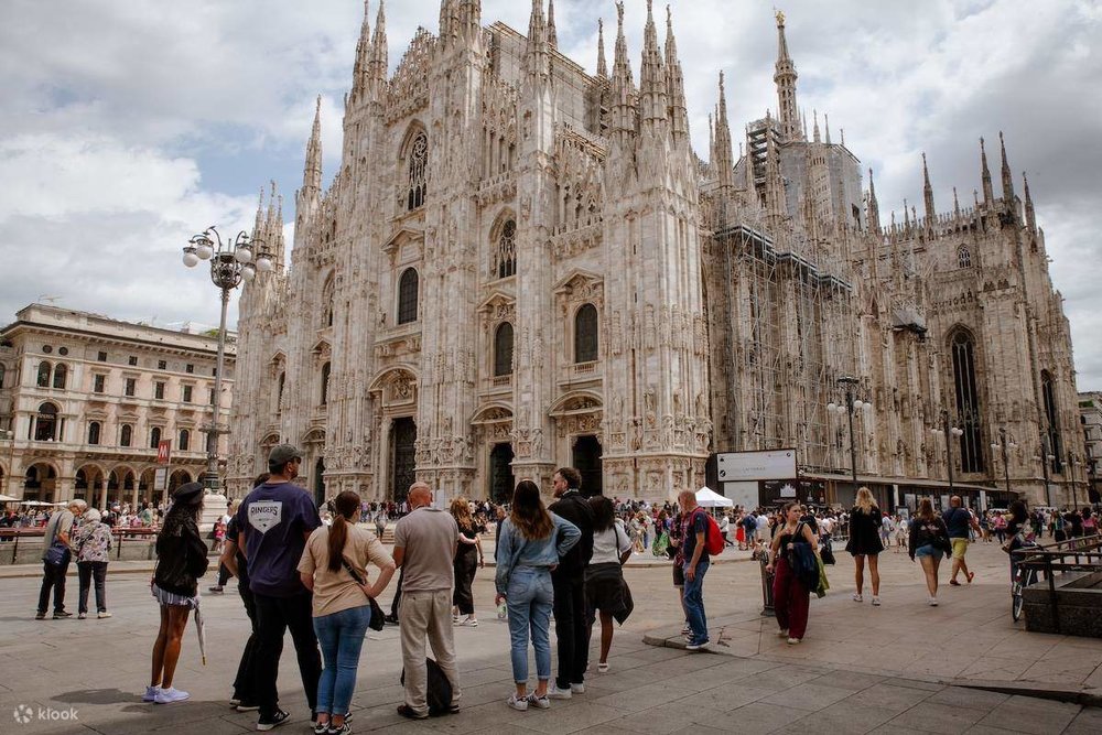 Ngày 6: Zurich - Milan (Ý) - Nhà Thờ Chính Milan, Galleria Vittorio Emanuele Ii - Florence (Ý)