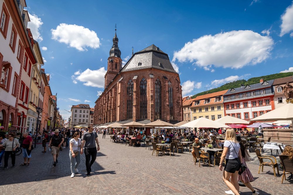 Ngày 1: Hà Nội - Frankfurt (Đức)