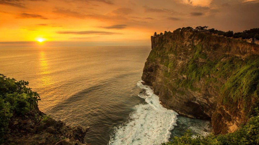 Sunset views from the Uluwatu Temple