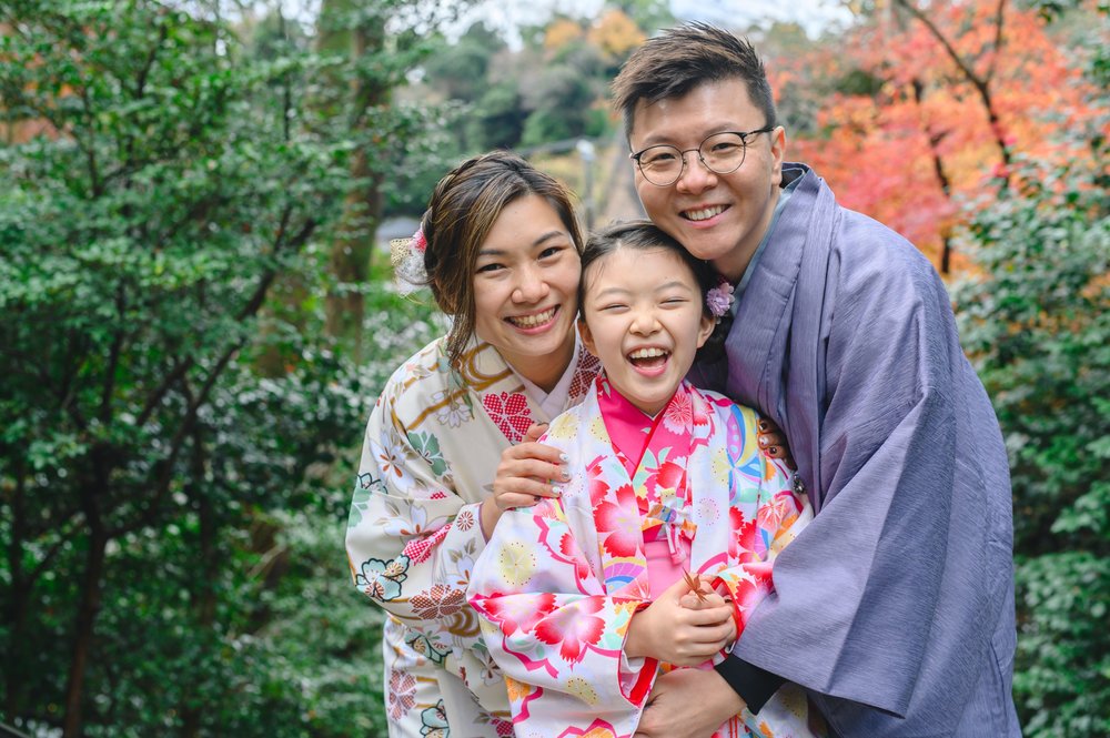 Family wearing kimonos