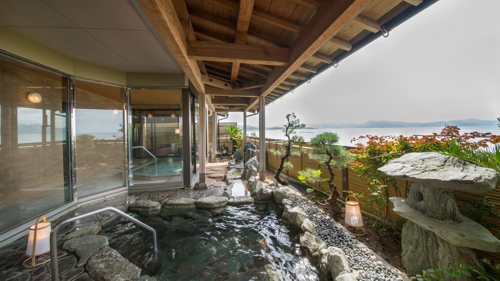 夕日浦溫泉靜花扇