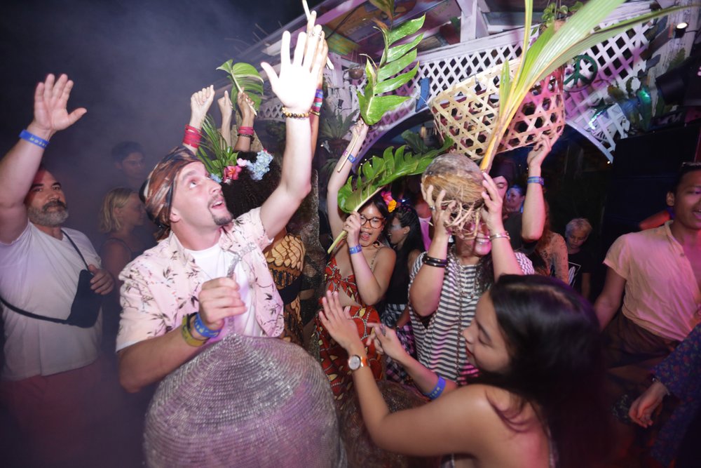 people partying with flash