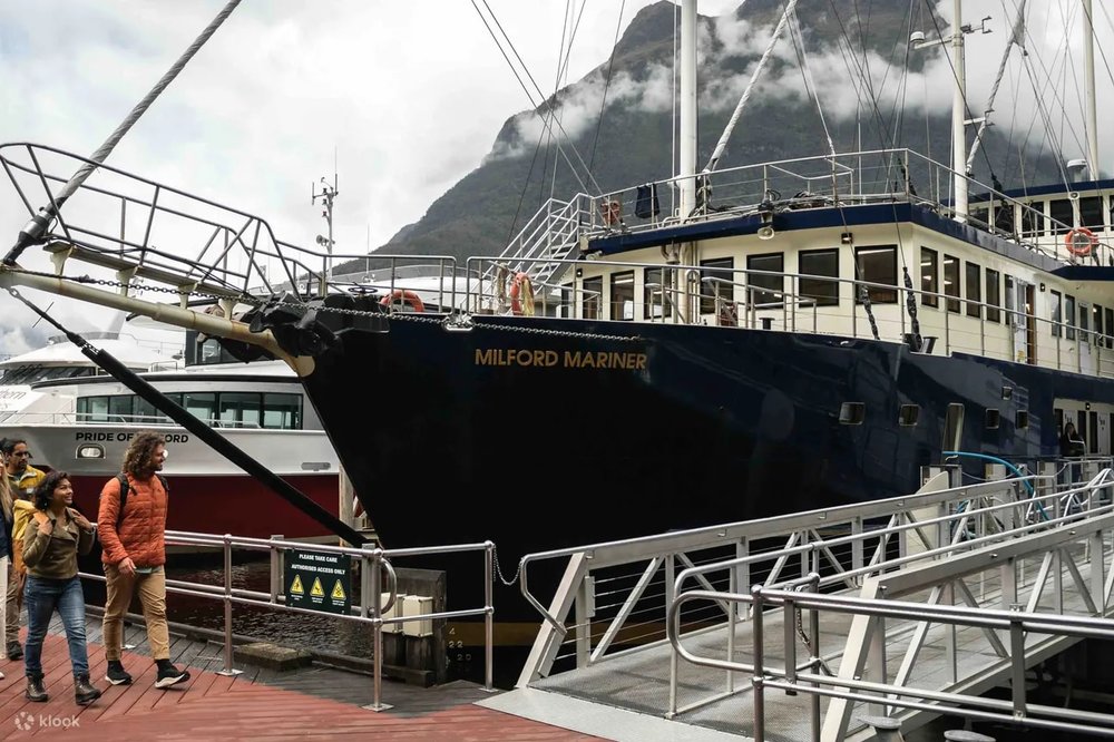 米爾福德峽灣 遊船