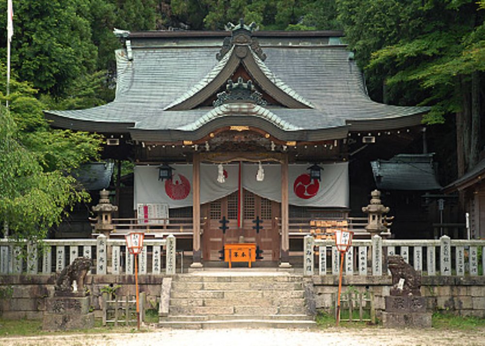 湯泉神社