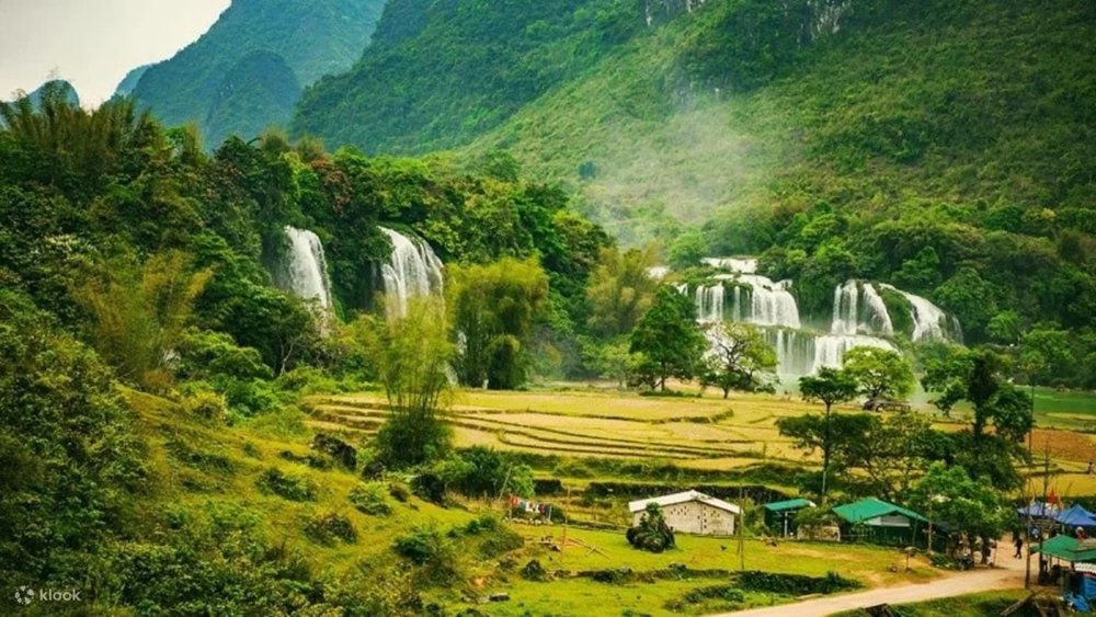  Ba Bể - Bản Giốc Ở Cao Bằng