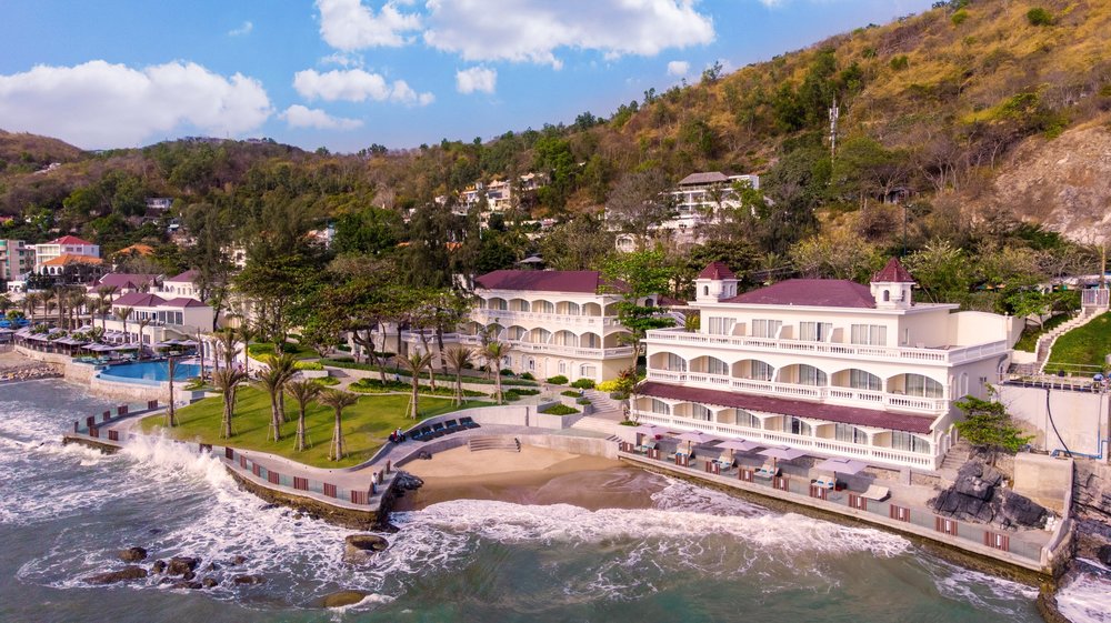 Các Nhà Nghỉ, Khách Sạn Gần Mũi Nghinh Phong