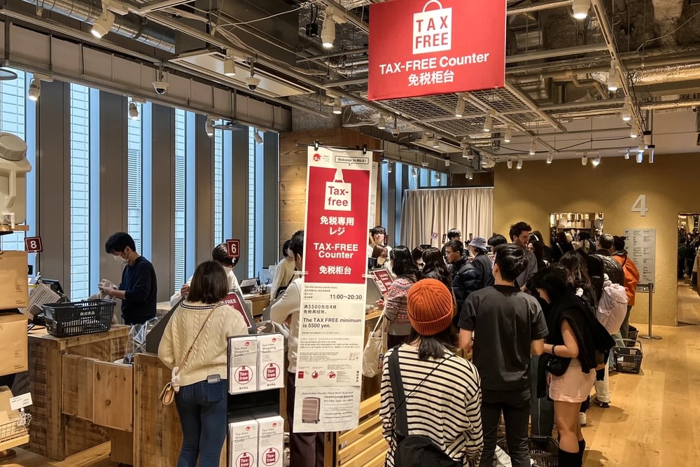 Tiết Kiệm 10% Với Mua Sắm Miễn Thuế Tại Nhật Bản