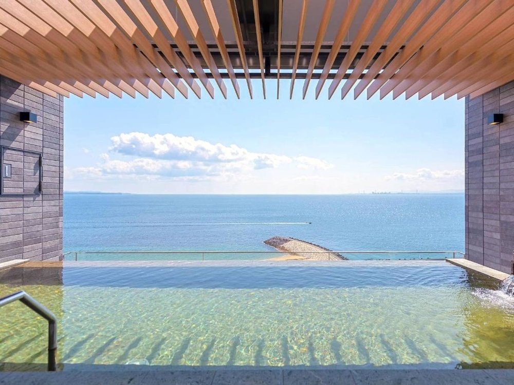 best infinity onsen with views