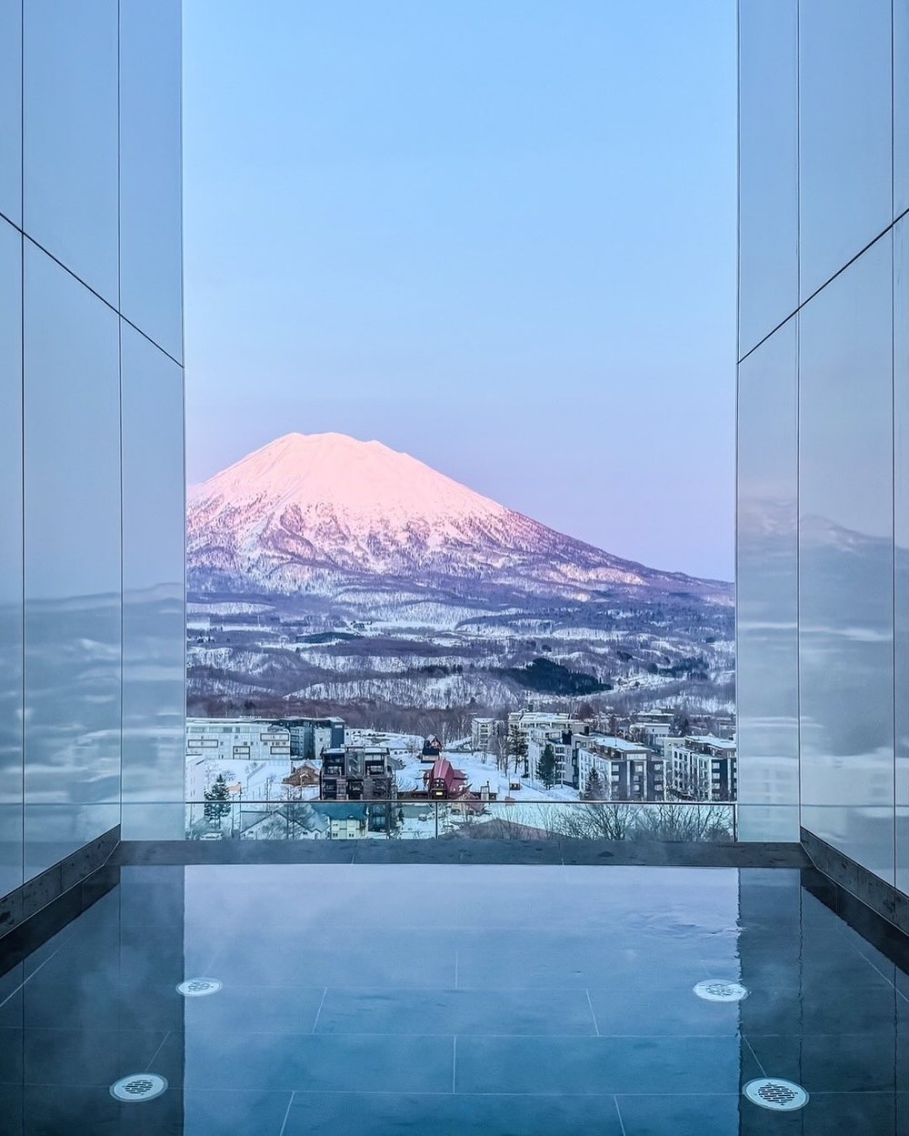 best infinity onsen with views