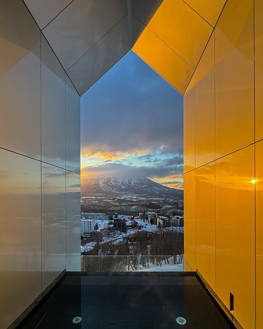 best infinity onsen with views