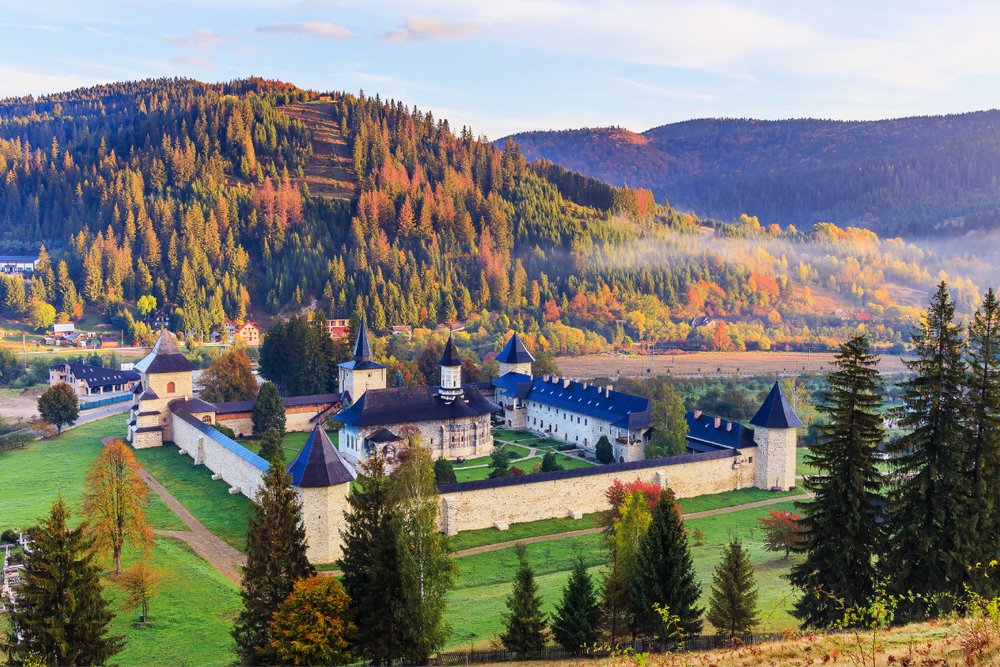 Lên Lịch Trình Du Lịch Đông Âu Dự Kiến