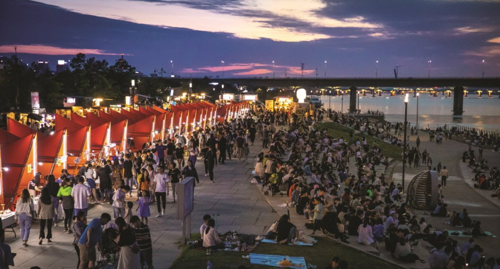 永登浦汝矣島櫻花節2025, 首爾夜貓子夜市