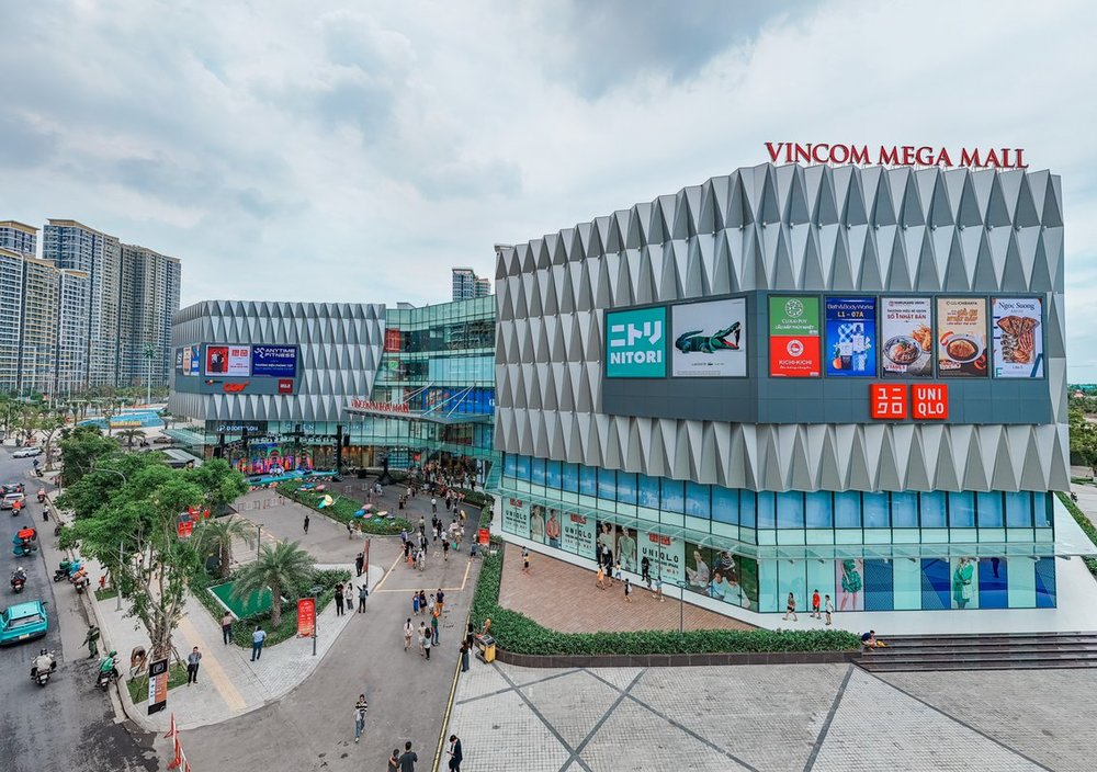 Trải Nghiệm Mua Sắm Đầy Tiện Nghi Tại Công Viên Vinhomes Grand Park