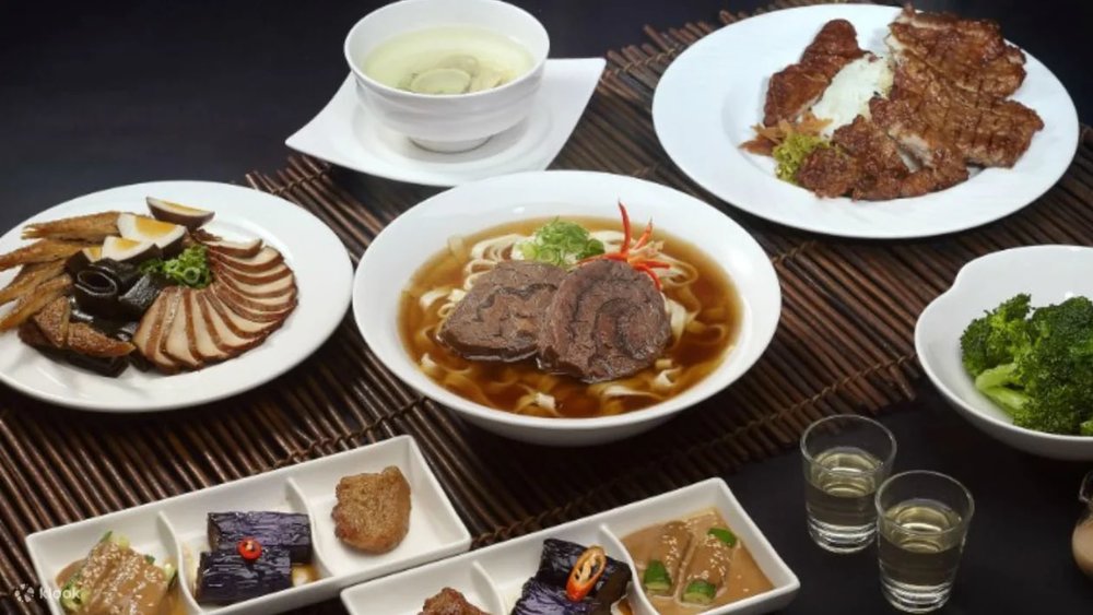 Nhà Hàng Mì Tien Hsia San Jyue Gần Ga Zhongxiao Fuxing Station - Đài Bắc