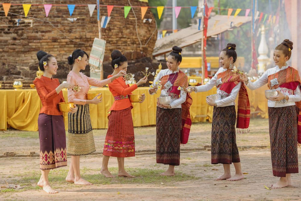 Học Nói “Chúc Mừng Năm Mới" Bằng Tiếng Thái 