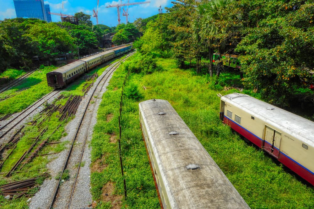 Di Chuyển Ở Myanmar Bằng Tàu Hỏa