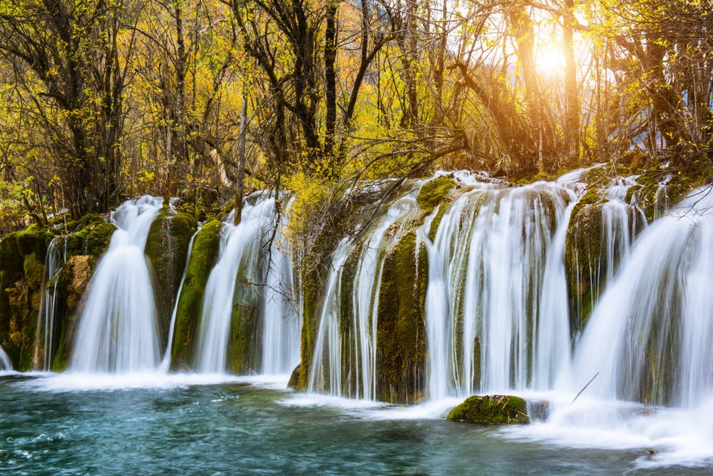 Mùa Hè (Tháng 6 Đến Tháng 8): Chốn Tránh Nóng Lý Tưởng