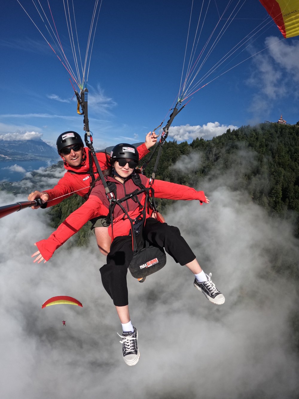 Tandem paragliding